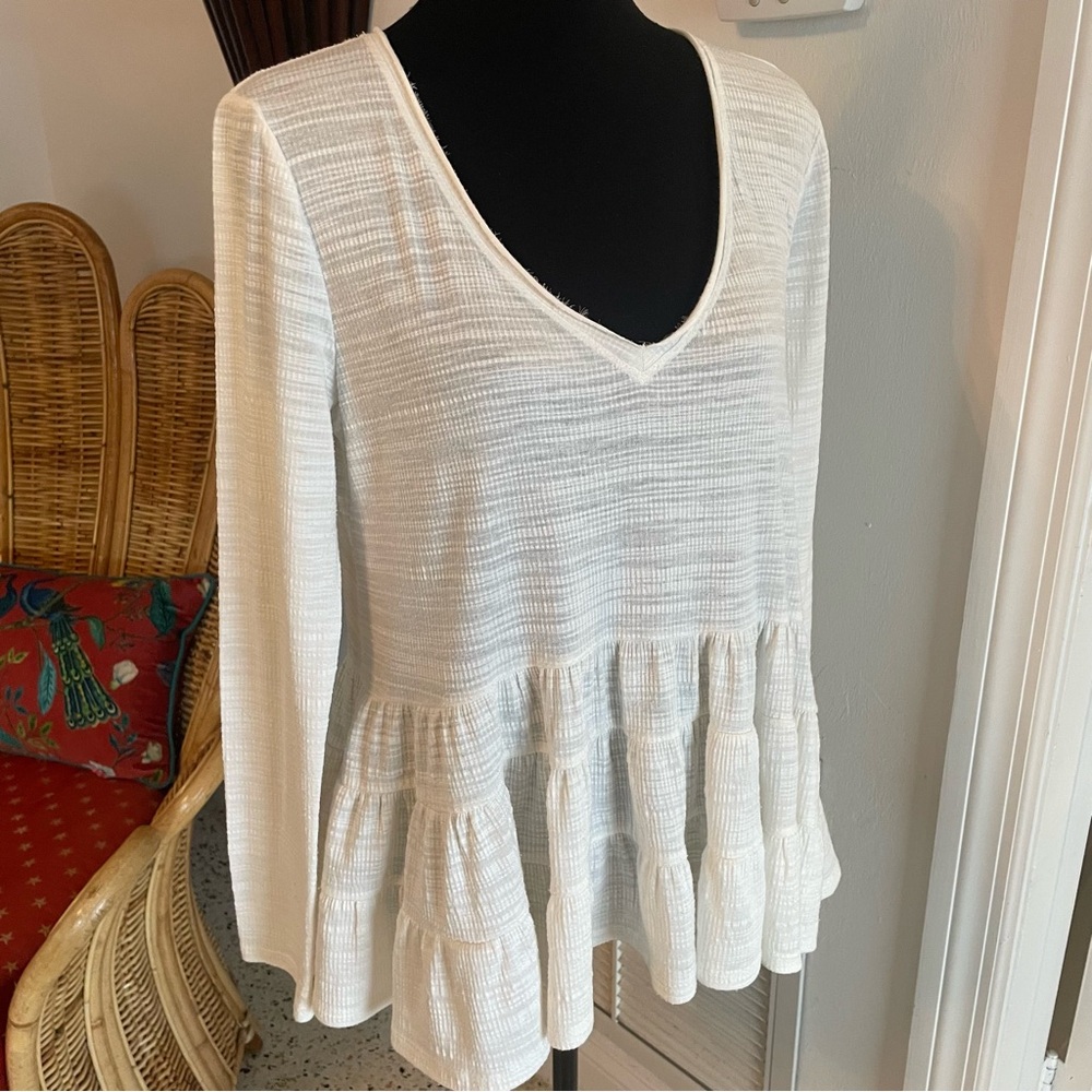 Anthropologie Deletta White Long Sleeve Knit Ruffle Top! Excellent condition!